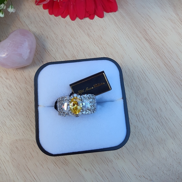 Swarovski Crystal Silver Ring - Picture 5 of 10